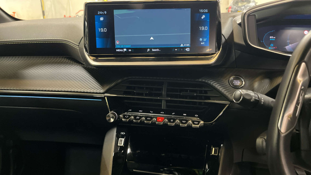 Peugeot 208 1.2 Puretech Active Premium Grey #11