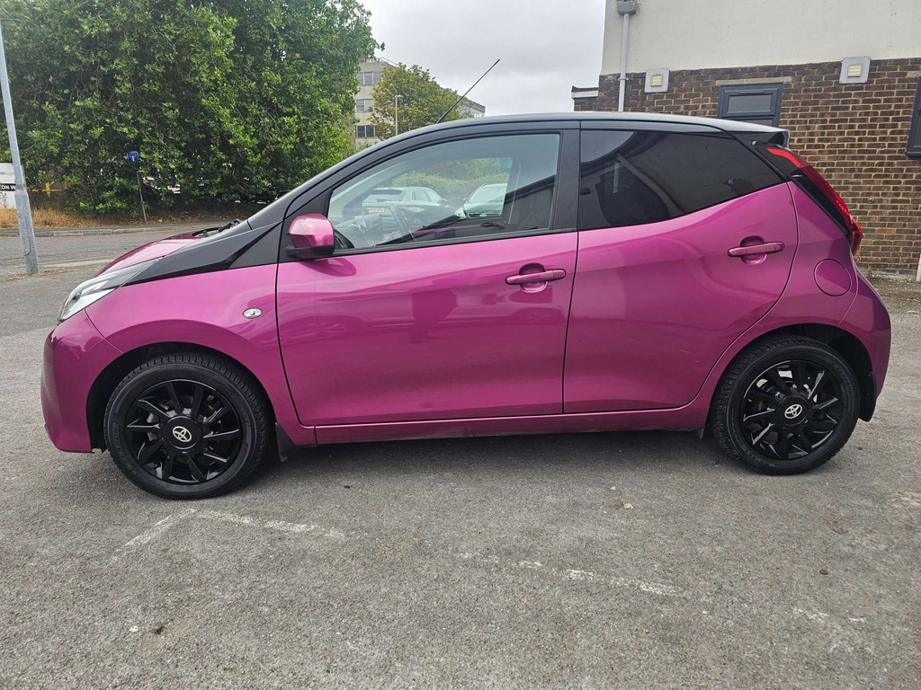 Toyota Aygo X X-press White #10