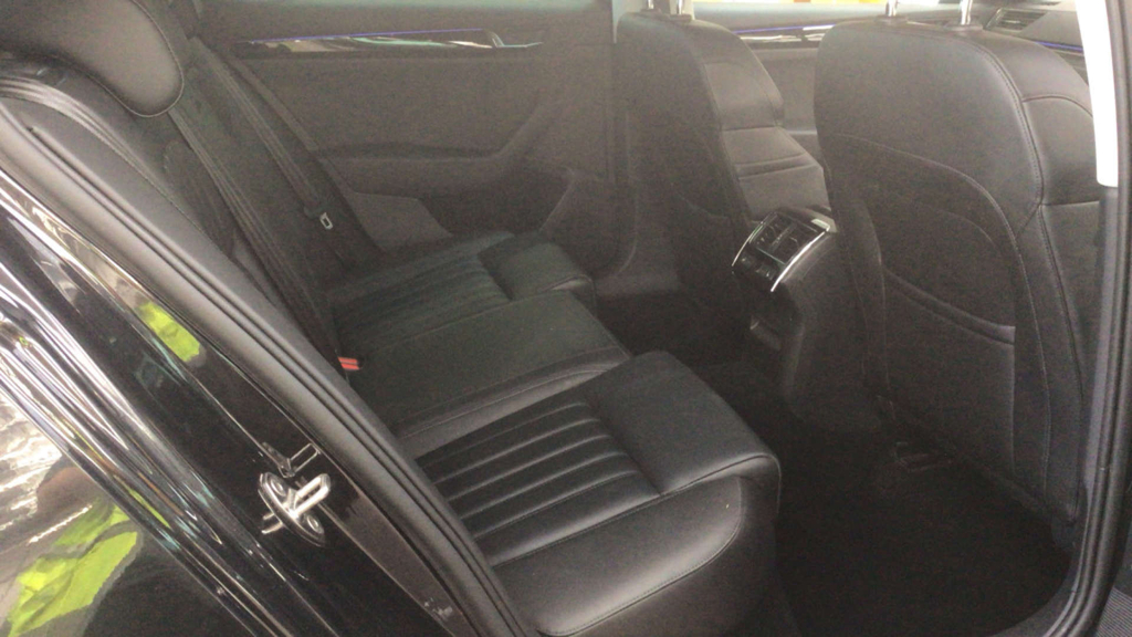 Skoda Superb 1.6 Tdi Cr Se Grey #8