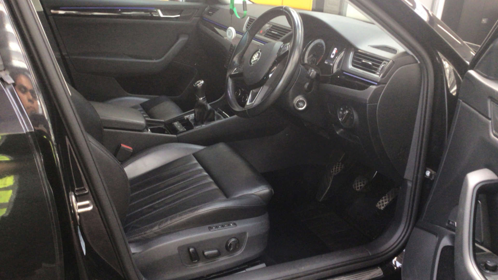 Skoda Superb 1.6 Tdi Cr Se Grey #9