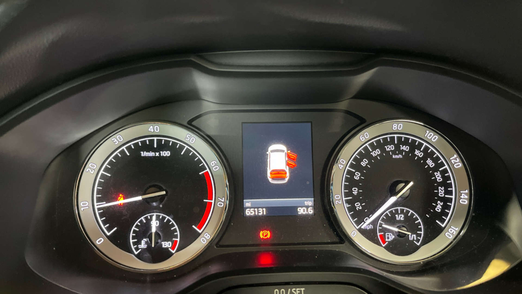 Skoda Karoq Tsi Edition Grey #10