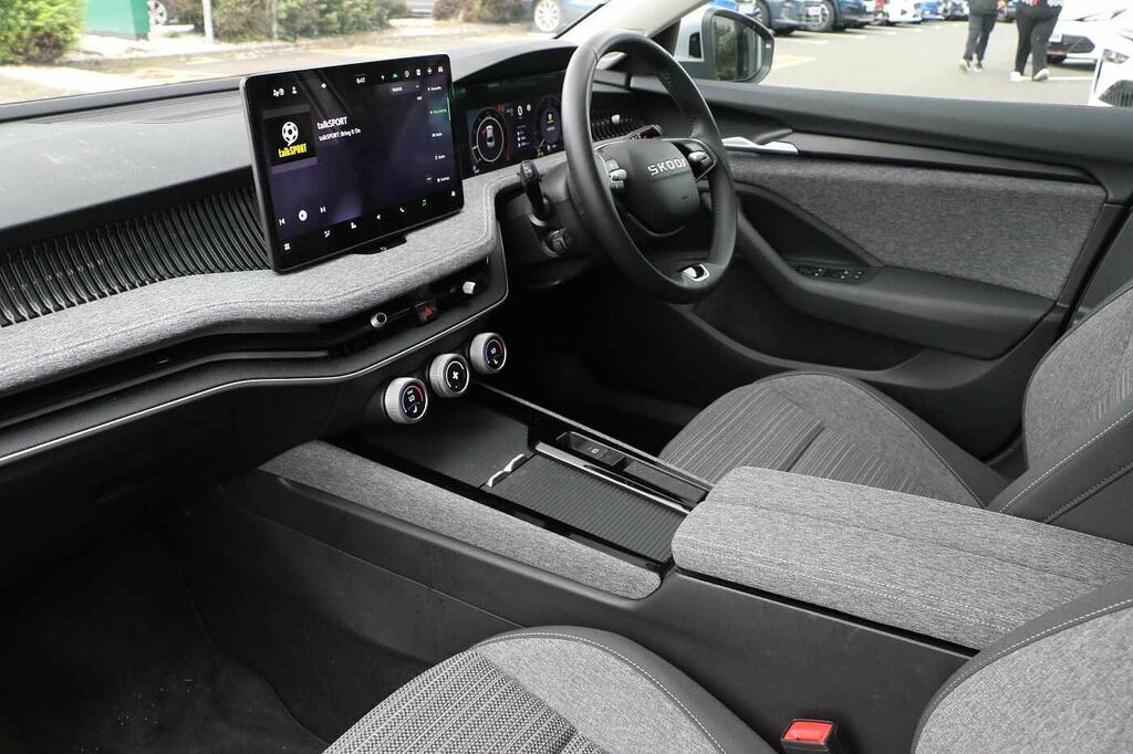 Skoda Superb 2.0 Tdi Se Technology Dsg SH75WPX Silver #2