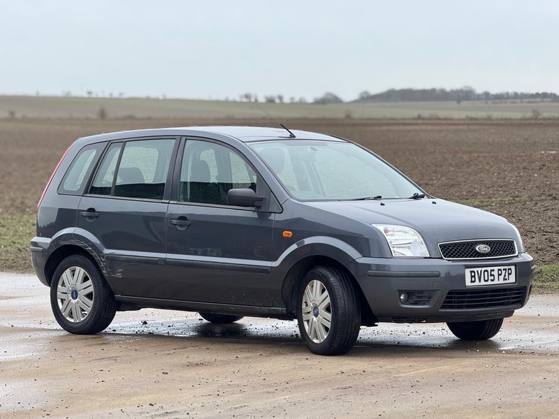 Ford Fusion 1.6 3 Hatchback Grey