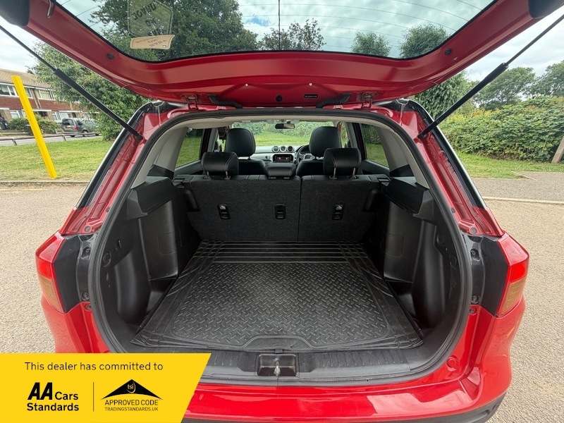 Suzuki Grand Vitara 1.6 Sz5 Allgrip Euro 6 S S White #26