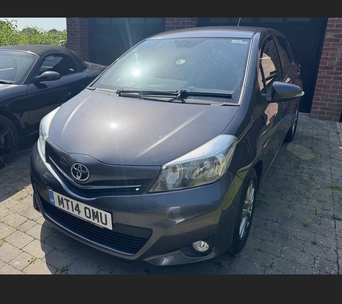 Toyota Yaris 1.33 Dual Vvt-i Icon MT14OMU Grey #2