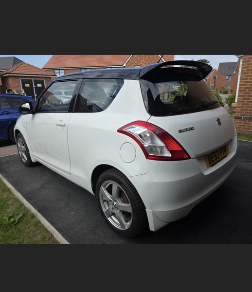 Suzuki Swift 1.2 Sz3 Hatchback White #4