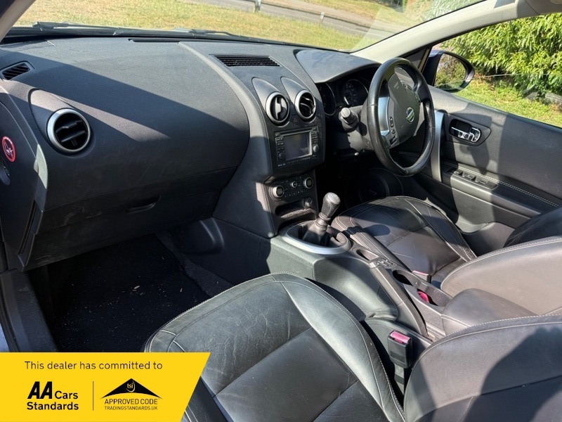 Nissan Qashqai 1.6 Acenta 2Wd Euro 5 Ss Red #20