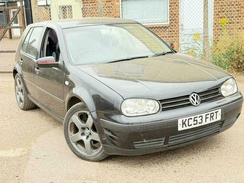 Volkswagen Golf 1.9 Tdi Pd Match Black #3