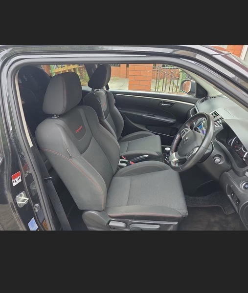 Suzuki Swift 1.6 Sport Hatchback Black #4