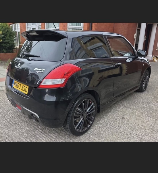 Suzuki Swift 1.6 Sport Hatchback Black #3
