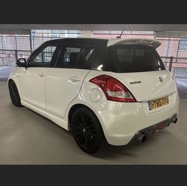 Suzuki Swift 1.6 Sport Hatchback White #4