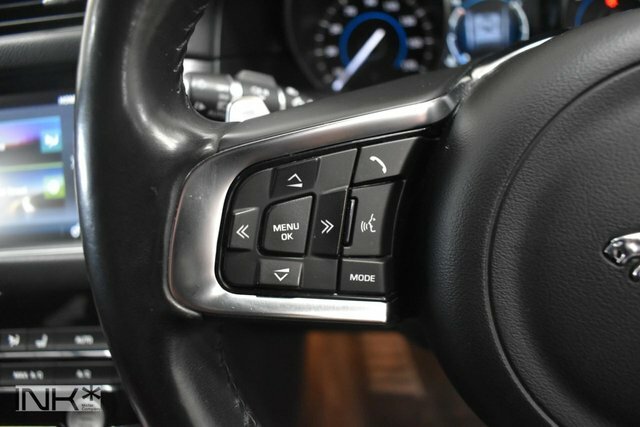 Jaguar XF 2.0D Prestige Silver #18