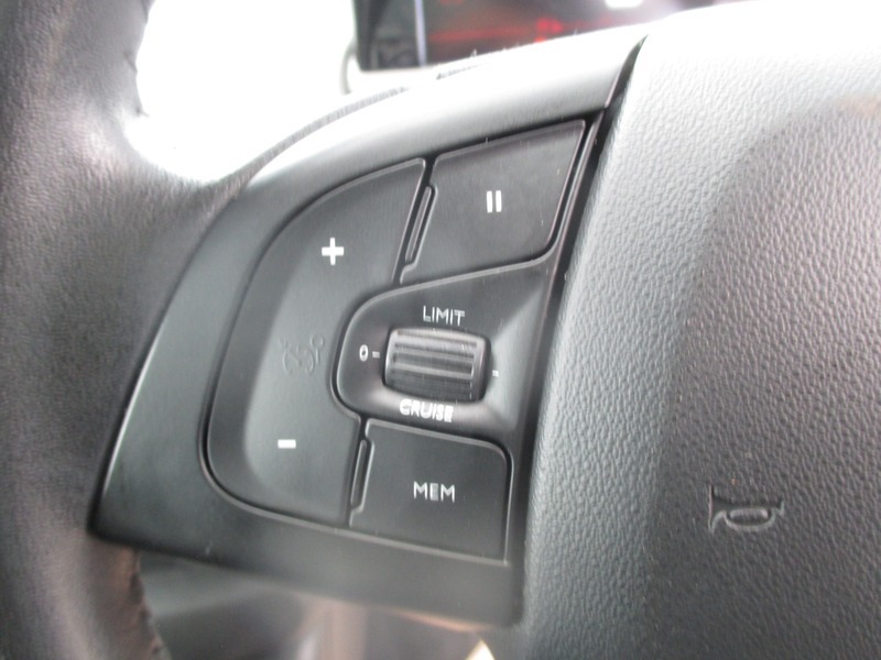 Citroen C4 Cactus 1.2 Puretech Flair Euro 6 Euro 6 White #34