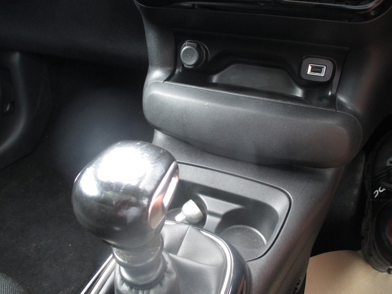 Citroen C4 Cactus 1.2 Puretech Flair Euro 6 Euro 6 White #38
