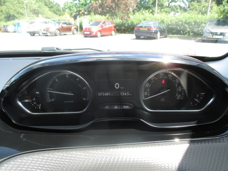 Peugeot 2008 1.2 Puretech Allure Premium Euro 6 Grey #34