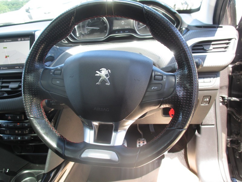 Peugeot 2008 1.2 Puretech Allure Premium Euro 6 Grey #32