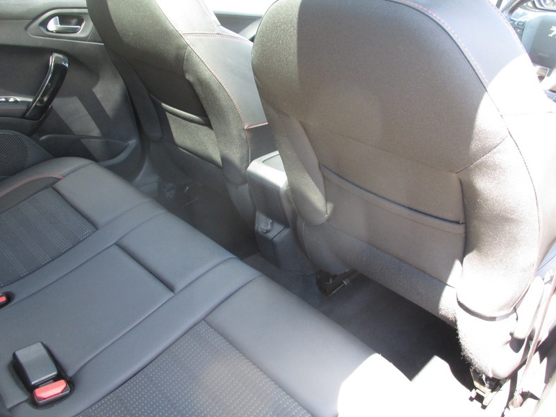 Peugeot 2008 1.2 Puretech Allure Premium Euro 6 Grey #23
