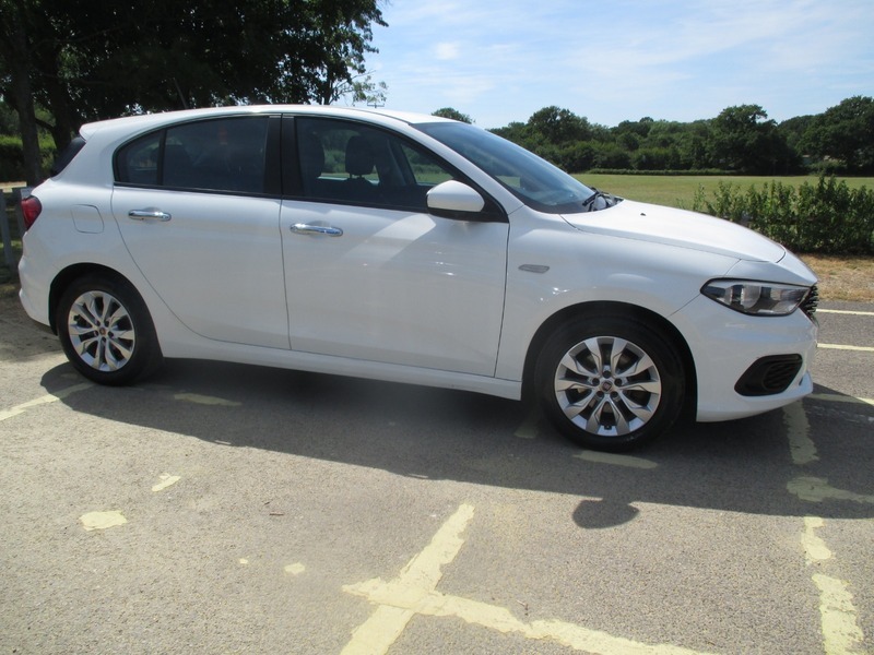 Fiat Tipo Easy White #3