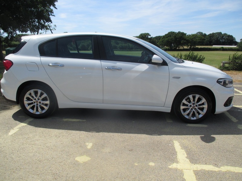 Fiat Tipo Easy White #4