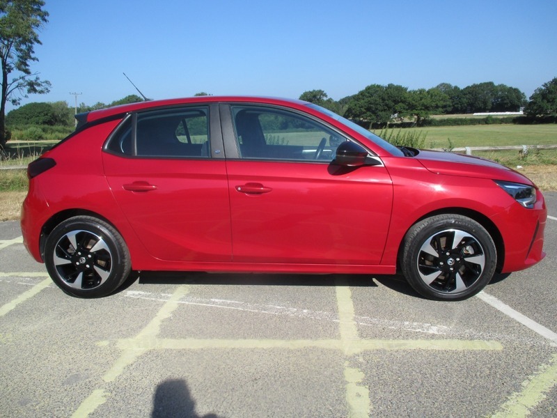 Vauxhall Corsa Se Nav Premium Red #4