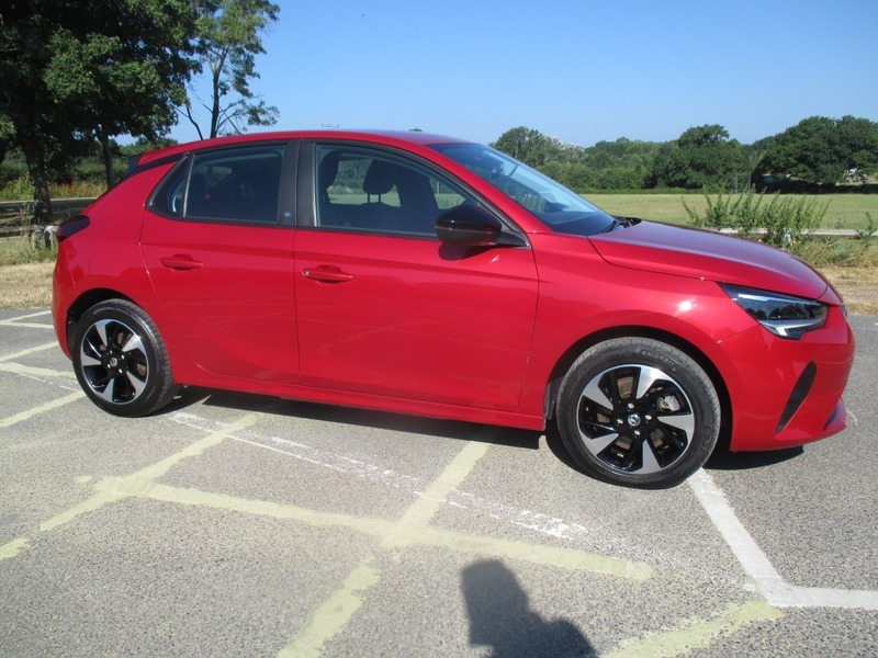 Vauxhall Corsa Se Nav Premium Red #3