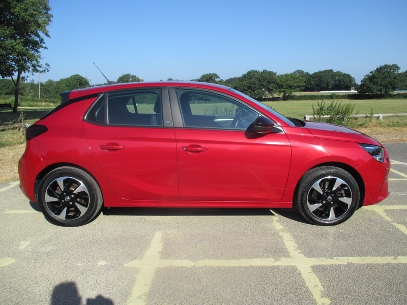 Vauxhall Corsa Se Nav Red #4
