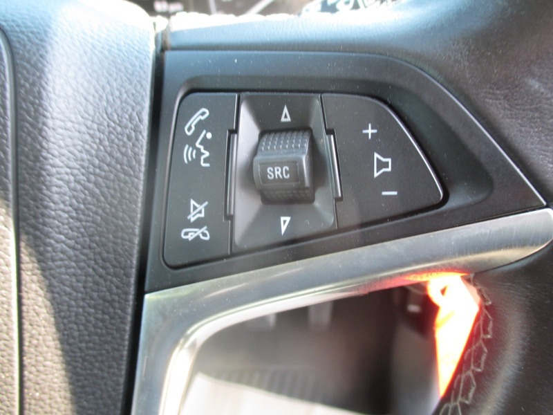Vauxhall Mokka Design Nav White #35