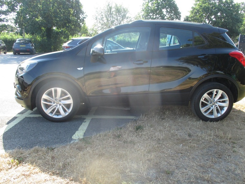 Vauxhall Mokka Design Nav White #14