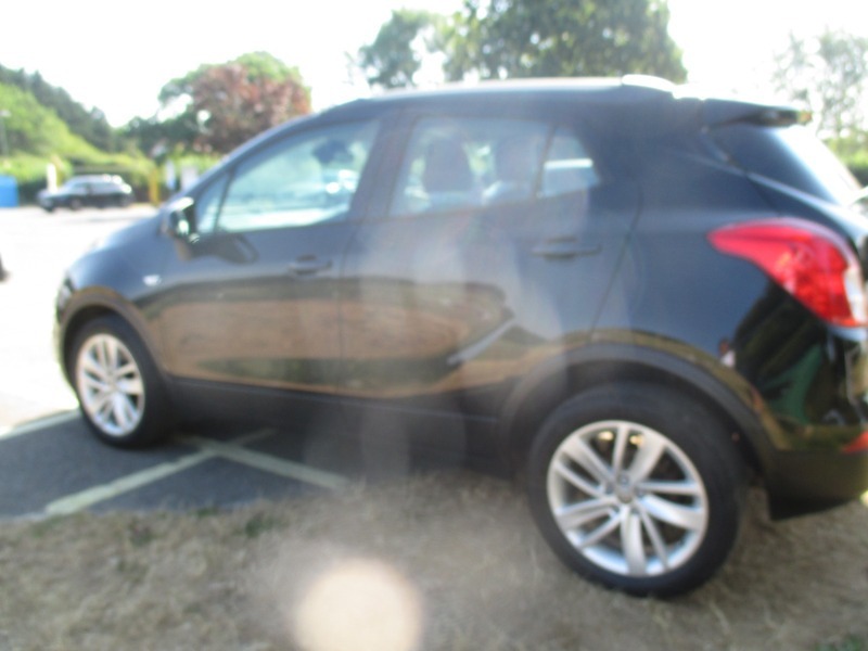 Vauxhall Mokka Design Nav White #12
