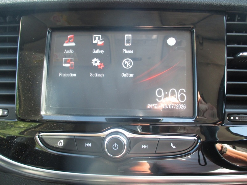 Vauxhall Mokka Design Nav White #38