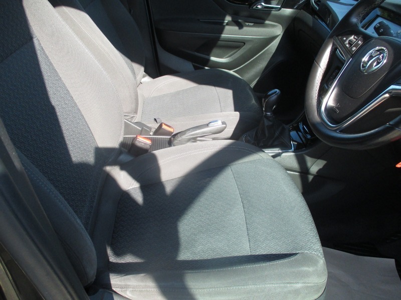 Vauxhall Mokka Design Nav White #21