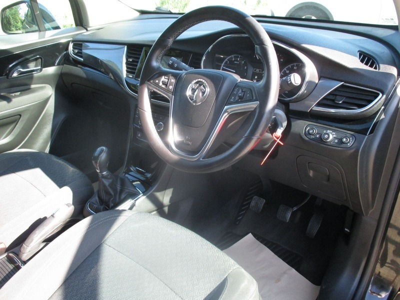 Vauxhall Mokka Design Nav White #22