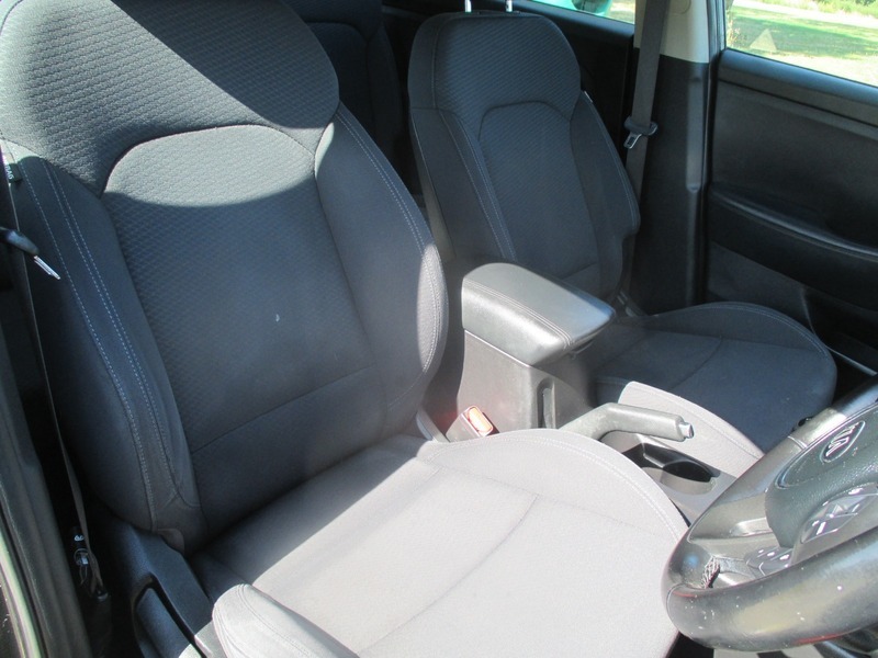 Kia Carens 2 Silver #19