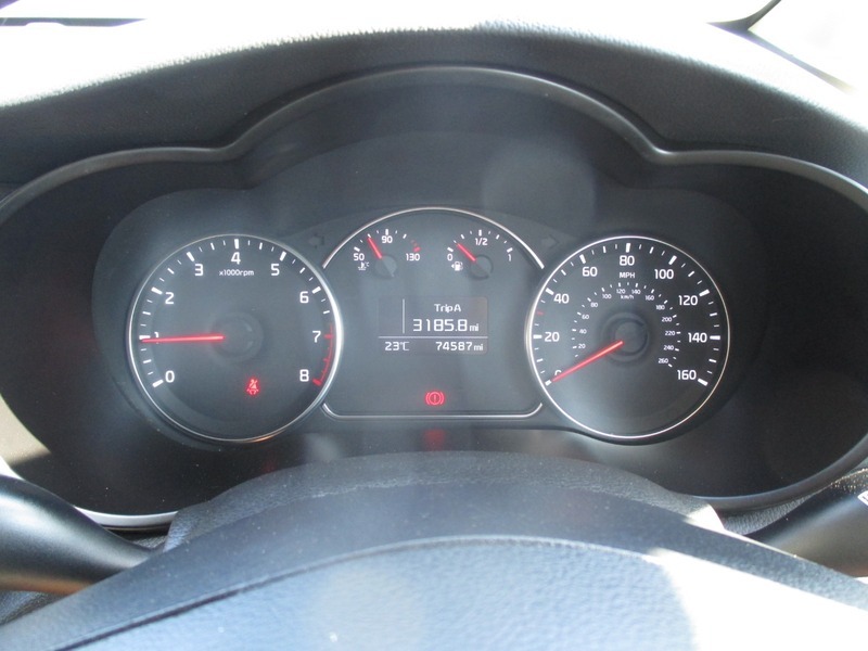 Kia Carens 2 Silver #37