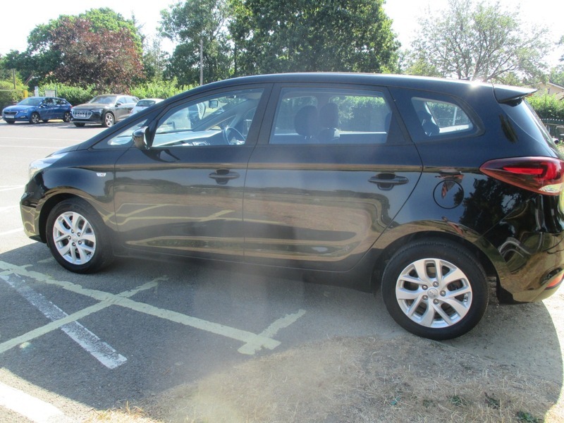 Kia Carens 2 Silver #12