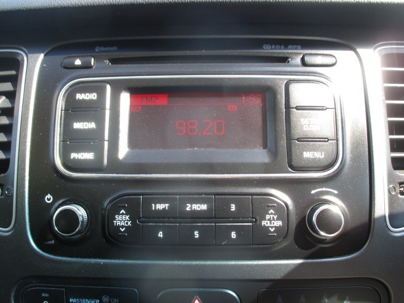 Kia Carens 2 Silver #38
