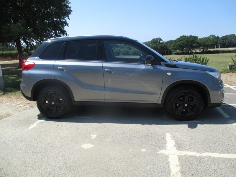 Suzuki Grand Vitara Sz-t Black #4