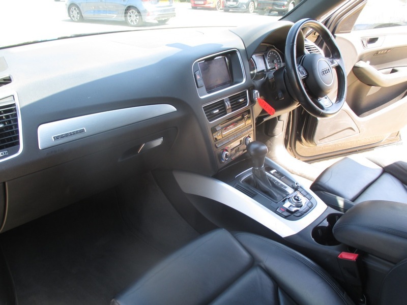 Audi Q5 Silver #30