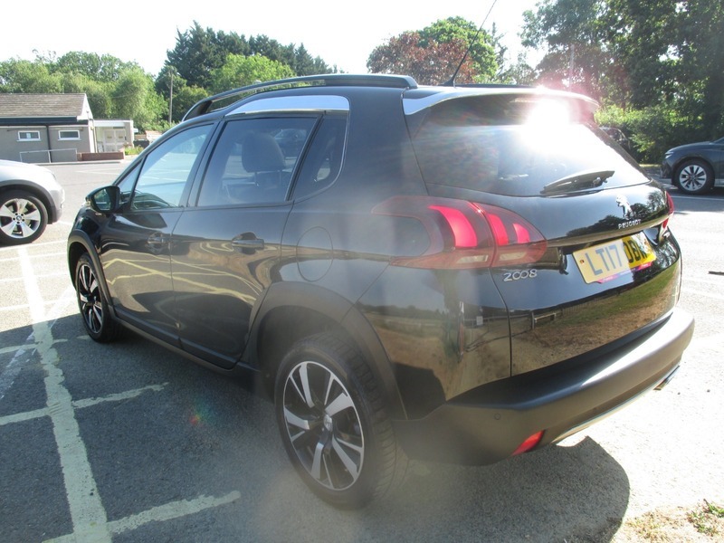 Peugeot 2008 1.2 Active 2017 17 Red #11