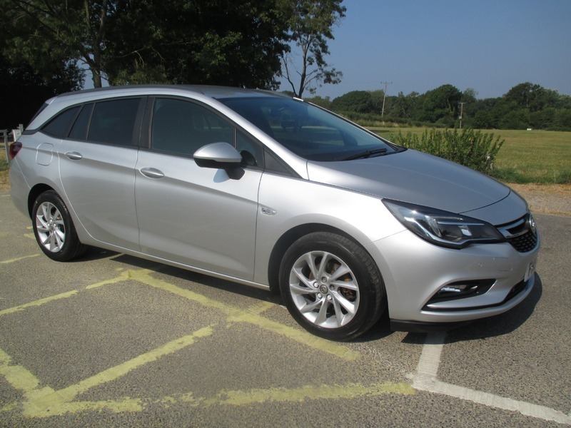 Vauxhall Astra Tech Line Nav Cdti Silver #2