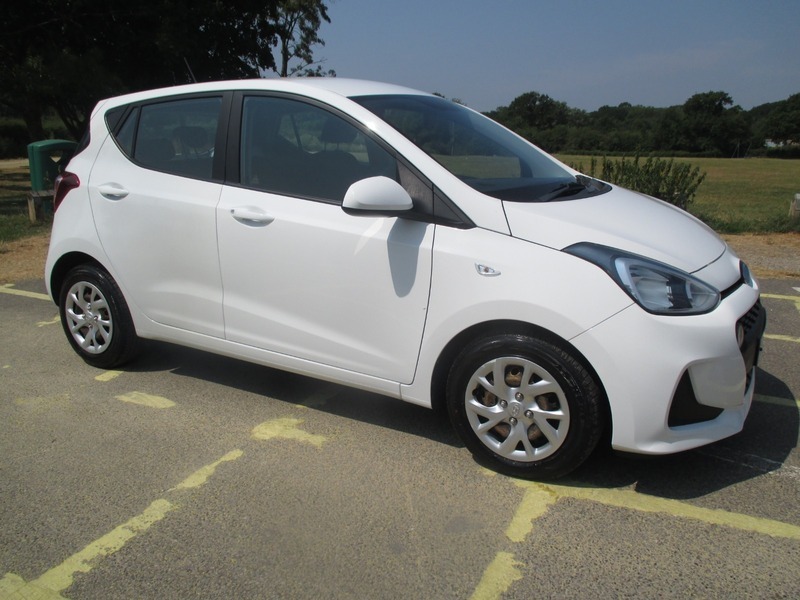 Hyundai I10 Se White #2