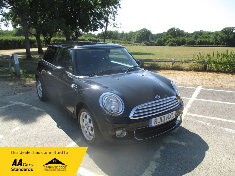 Mini Hatch D Black
