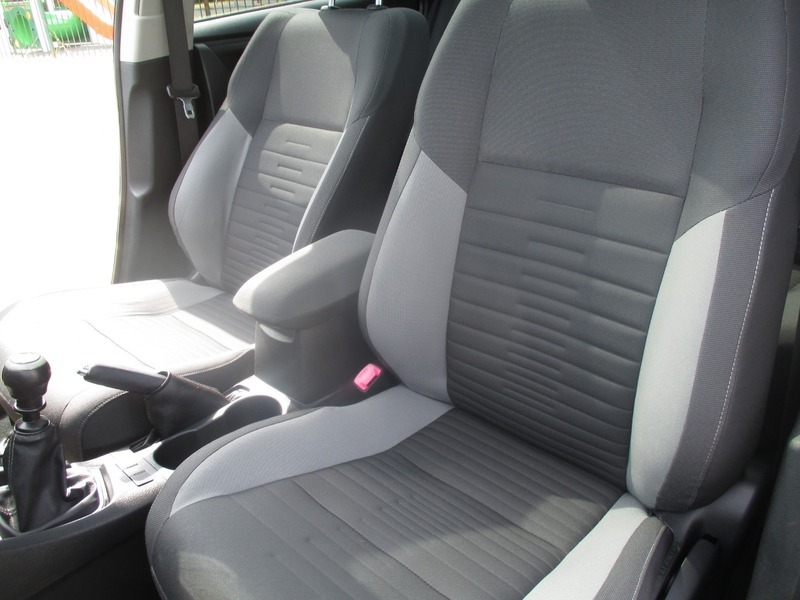Toyota Auris Auris Excel D-4d Red #31