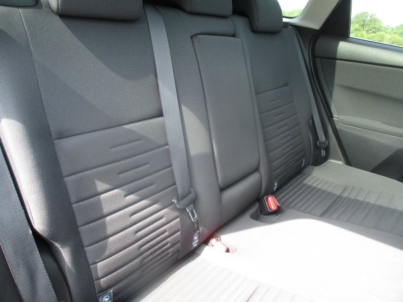 Toyota Auris Auris Excel D-4d Red #22