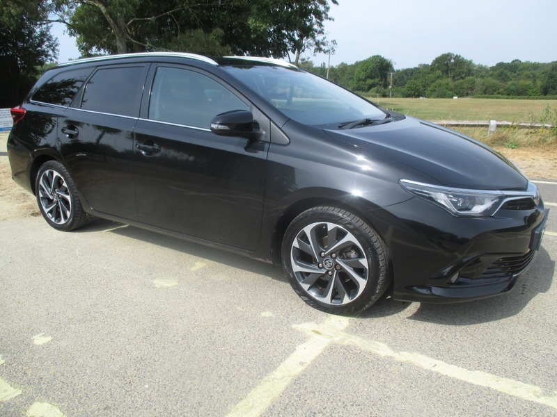 Toyota Auris Vvt-i Design Touring Sports Black #2