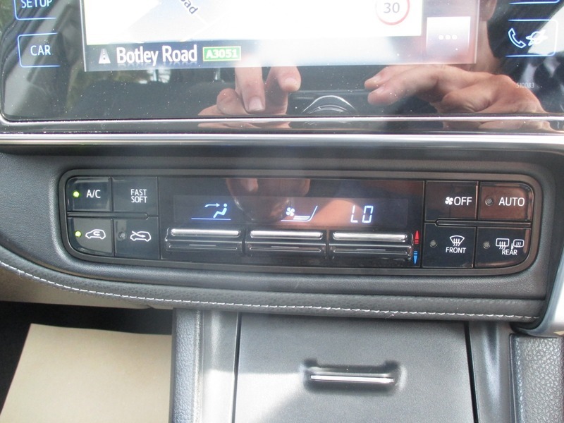 Toyota Auris Auris Excel D-4d Red #41