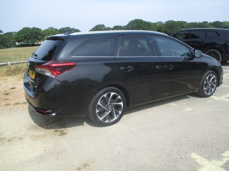 Toyota Auris Vvt-i Design Touring Sports Black #6