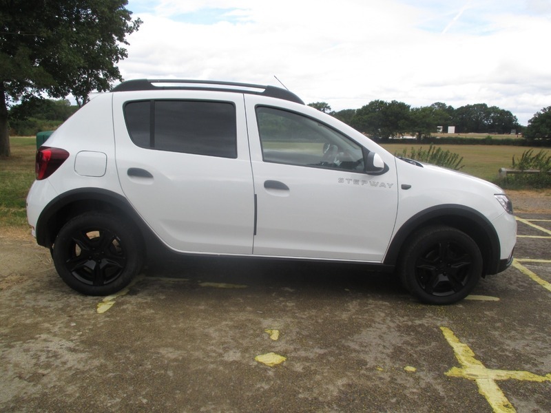 Dacia Sandero Stepway Essential Tce White #4