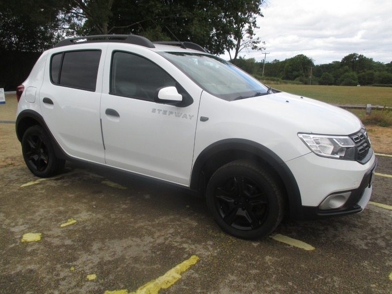 Dacia Sandero Stepway Essential Tce White #2