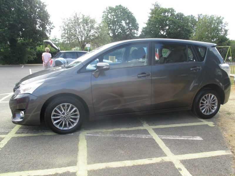 Toyota Verso 1.6 D-4d Icon #15